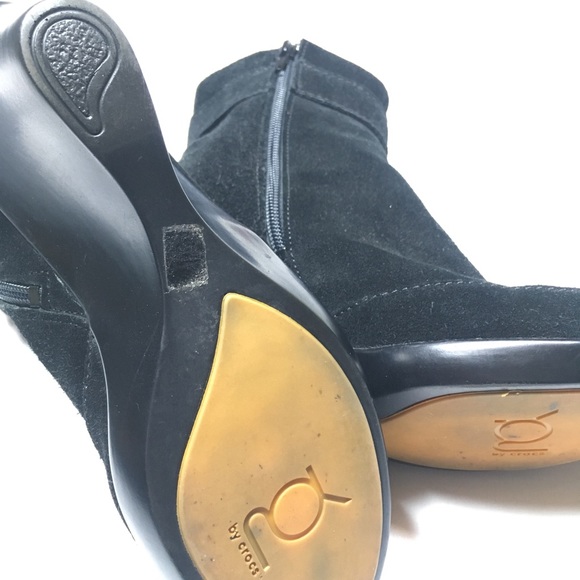 You by Crocs black suede wedge booties. Size 9 - Picture 6 of 8